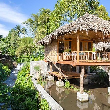 Onong'S Homestay & Cafe Tomohon Eksteriør billede