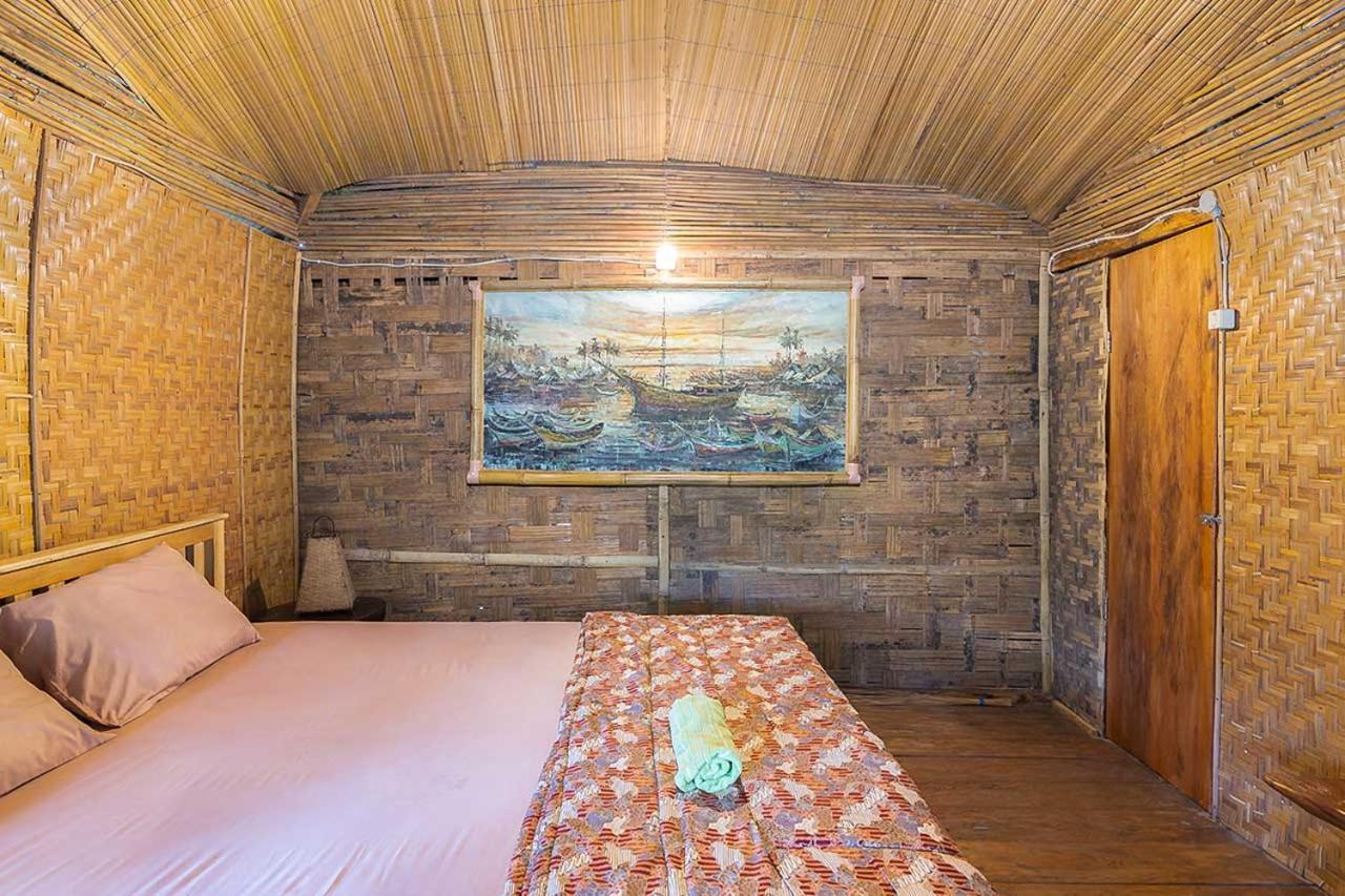 Onong'S Homestay & Cafe Tomohon Eksteriør billede