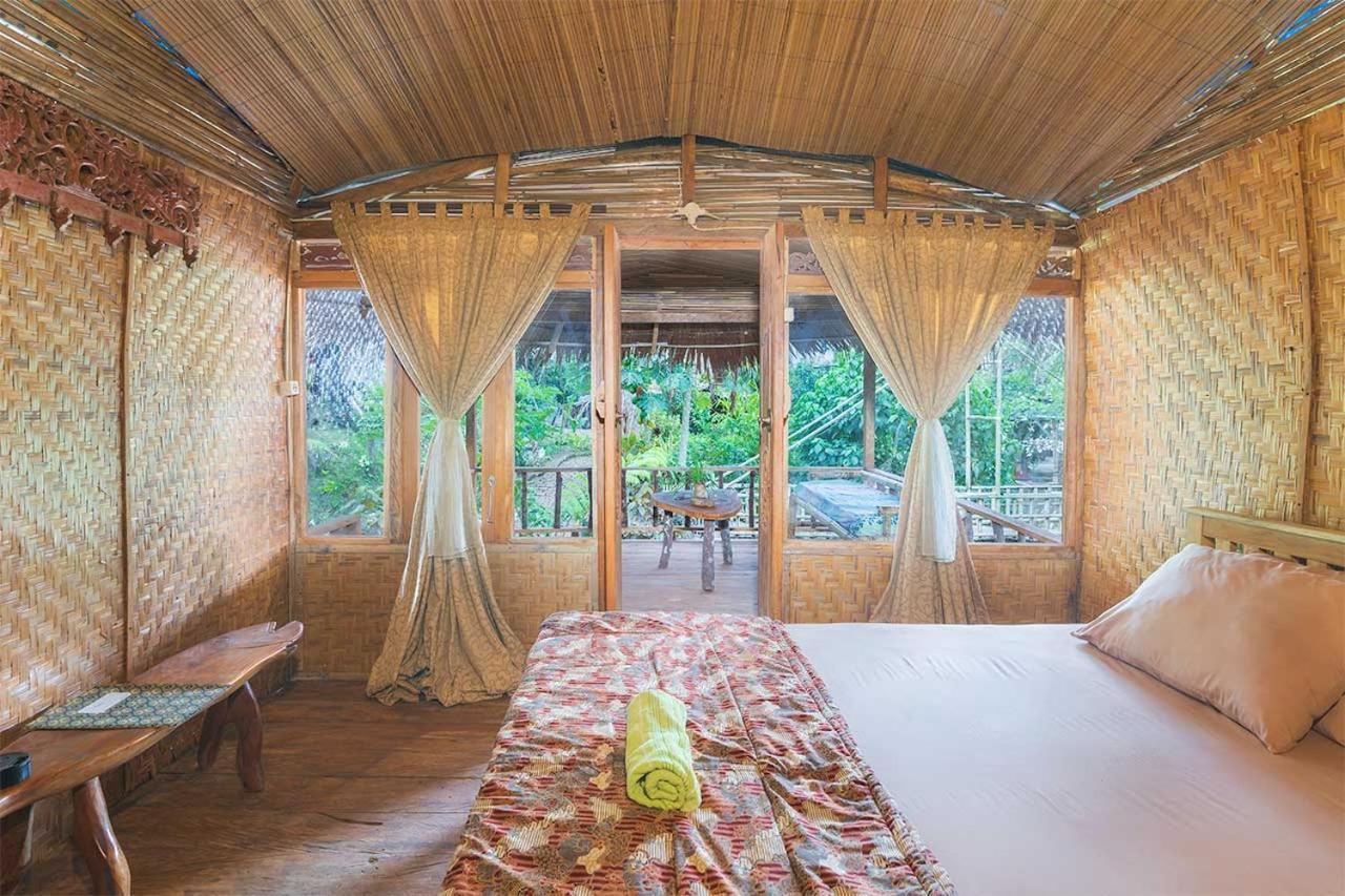 Onong'S Homestay & Cafe Tomohon Eksteriør billede
